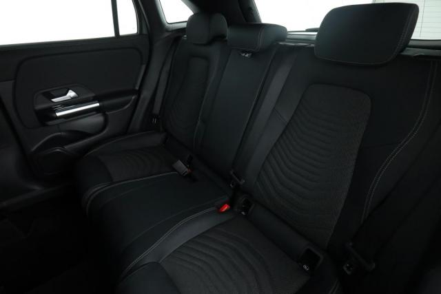 Mercedes Benz Gla image 6