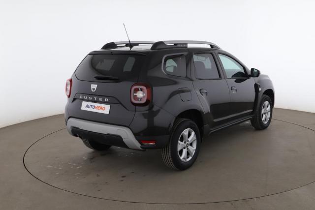 Dacia Duster image 9
