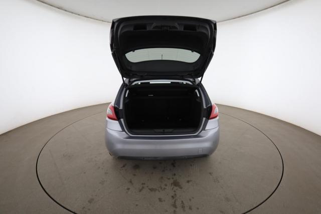 Peugeot 308 image 3