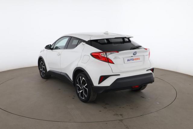 Toyota C-Hr image 2