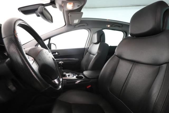 Peugeot 3008 image 6