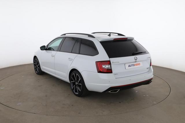 Skoda Octavia image 8