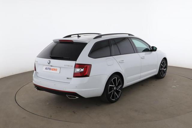 Skoda Octavia image 6