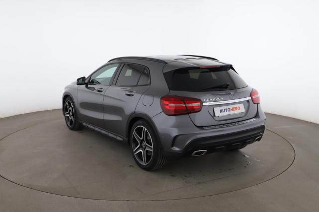 Mercedes Benz Gla image 2