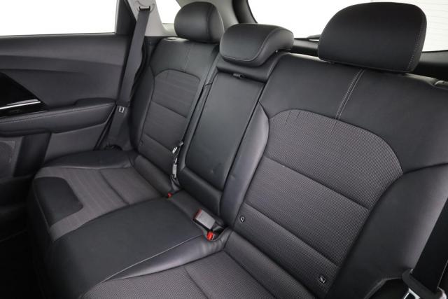 Kia Niro image 7