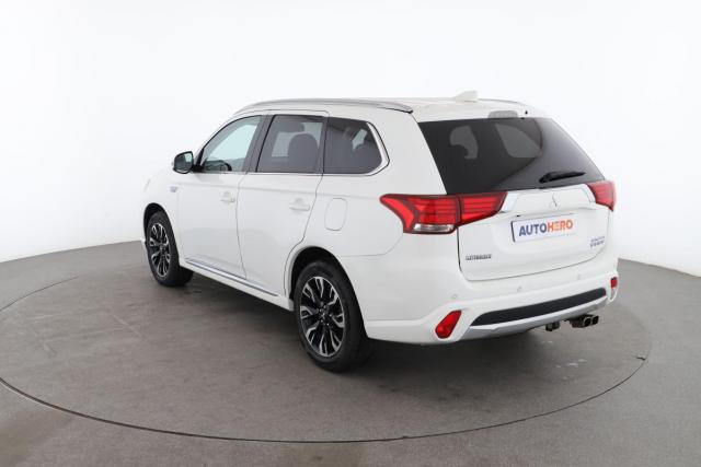 Mitsubishi Outlander image 1