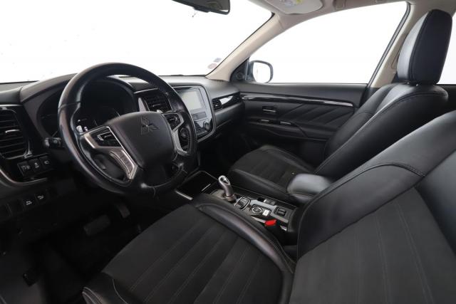 Mitsubishi Outlander image 3