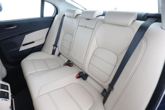 Jaguar Xe image 1