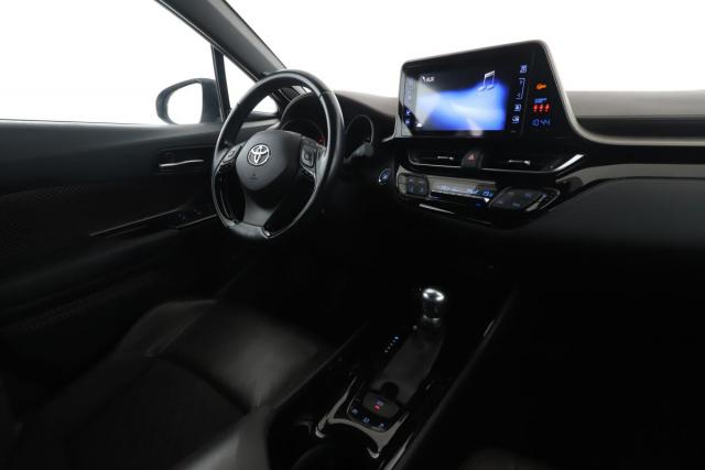 Toyota C-Hr image 1