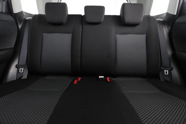 Suzuki Vitara image 2