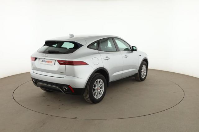 Jaguar E-Pace image 3