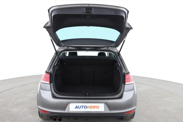 Volkswagen Golf image 5