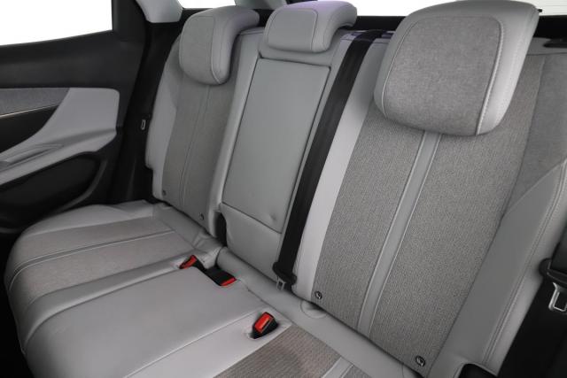 Peugeot 3008 image 6