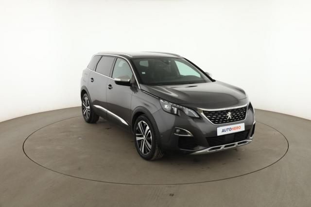 Peugeot 5008 image 1