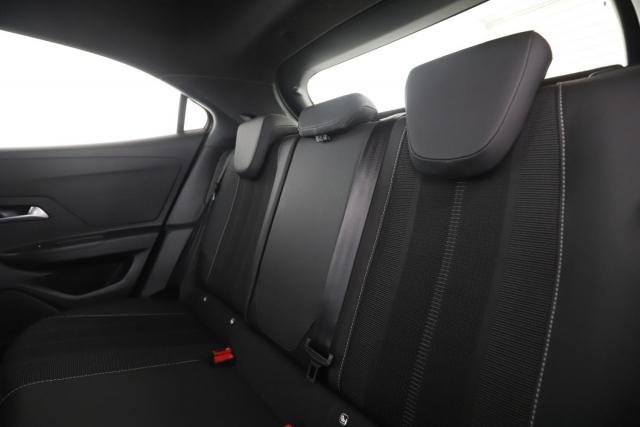 Opel Mokka image 2