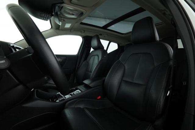 Volvo Xc40 image 4