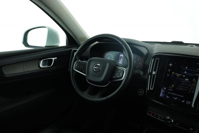 Volvo Xc40 image 6