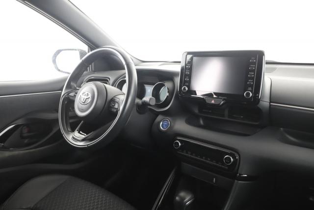 Toyota Yaris image 2