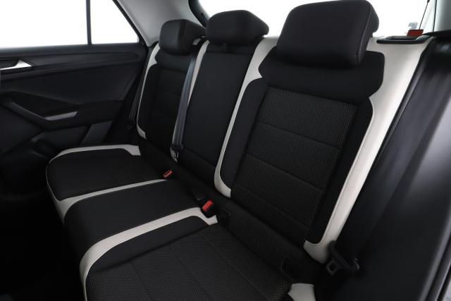 Volkswagen T-Roc image 1