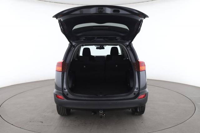 Toyota Rav4 image 2