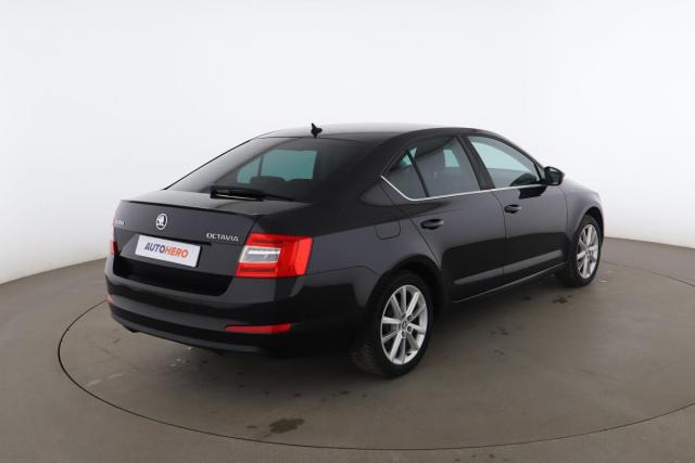 Skoda Octavia image 1