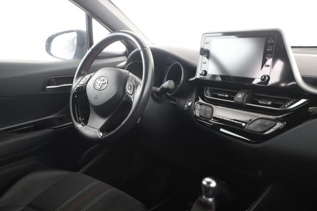 Toyota C-Hr image 3
