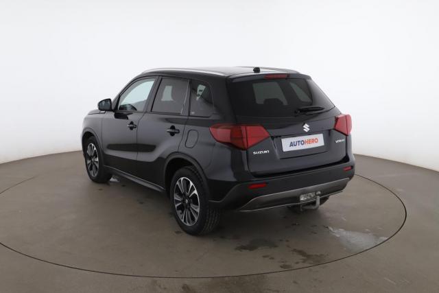 Suzuki Vitara image 2
