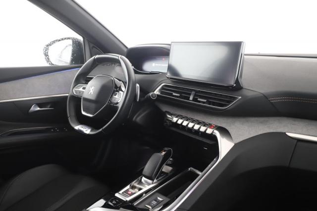 Peugeot 3008 image 3