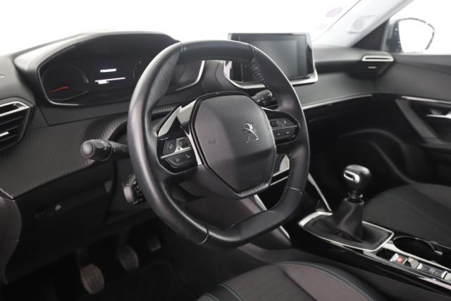 Peugeot 2008 image 9