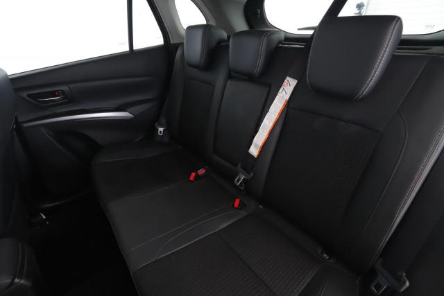 Suzuki Sx4 S-Cross image 1