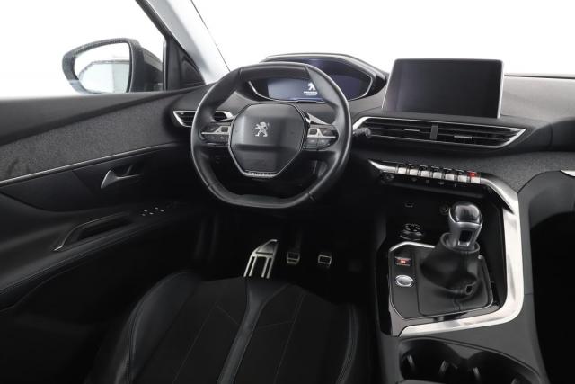 Peugeot 3008 image 1