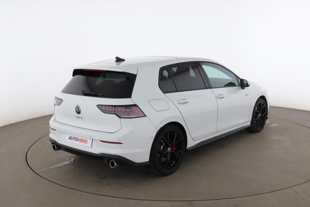 Volkswagen Golf image 8