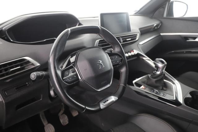 Peugeot 3008 image 8