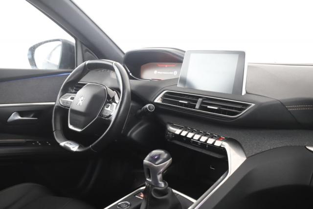 Peugeot 3008 image 1