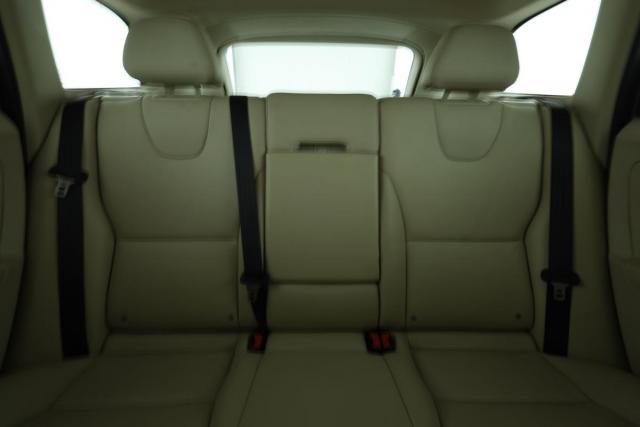 Volvo Xc60 image 9
