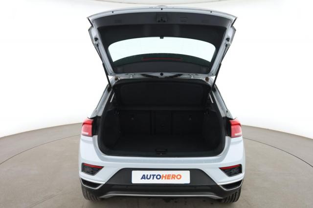Volkswagen T-Roc image 9