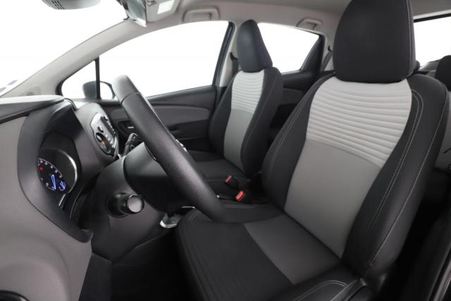 Toyota Yaris image 2