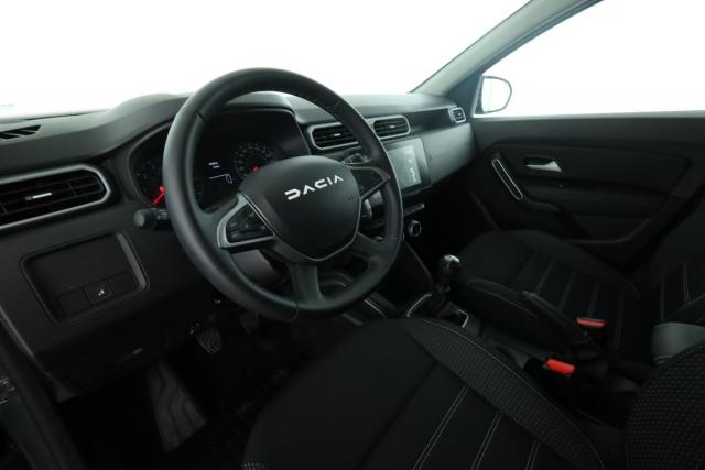 Dacia Duster image 8