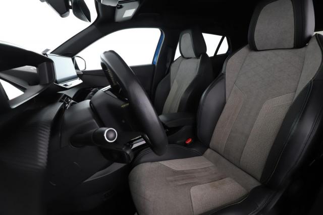 Peugeot 2008 image 8