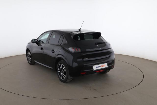 Peugeot 208 image 3