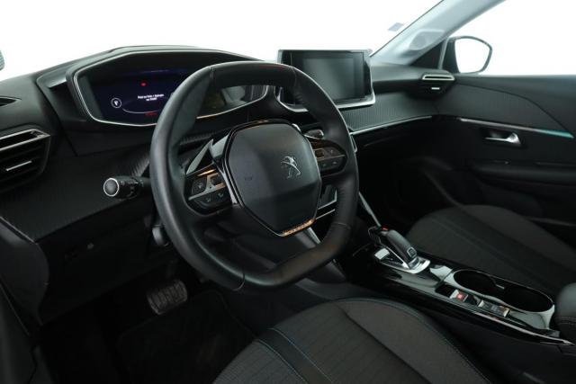 Peugeot 208 image 5