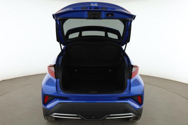 Toyota C-Hr image 2