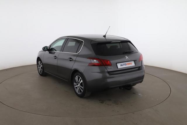 Peugeot 308 image 2