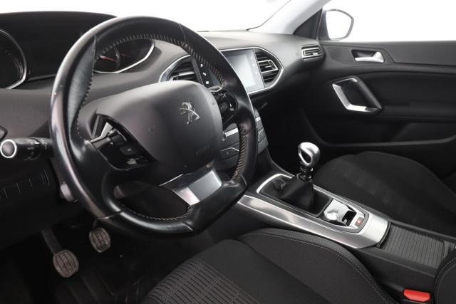 Peugeot 308 image 3