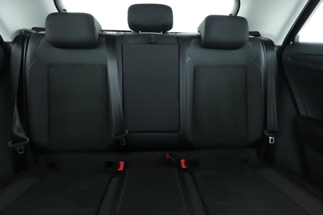 Volkswagen T-Roc image 4