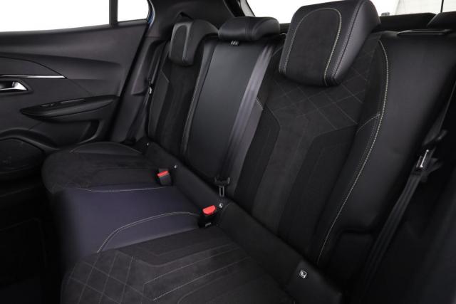 Peugeot 2008 image 3