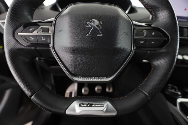 Peugeot 3008 image 2