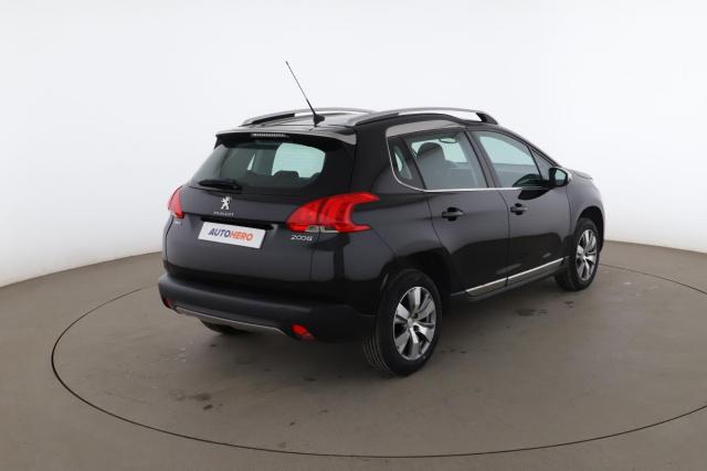 Peugeot 2008 image 9
