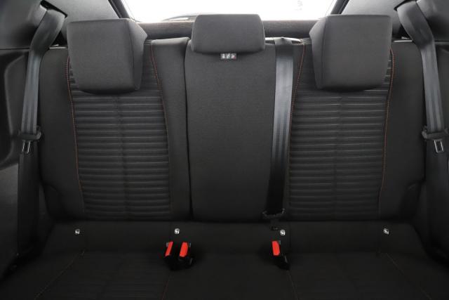 Peugeot 2008 image 4