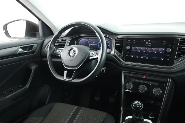 Volkswagen T-Roc image 4